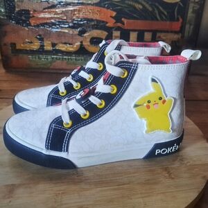 Pokémon Pikachu Kids Sneakers Size 2 Ground Up Pokeball High Top Black White